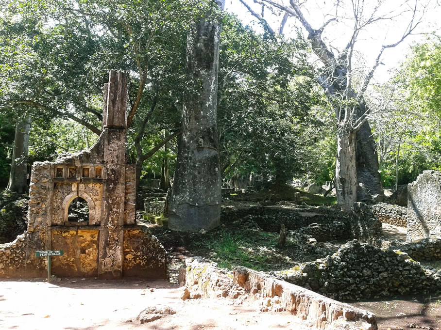 Gede ruins