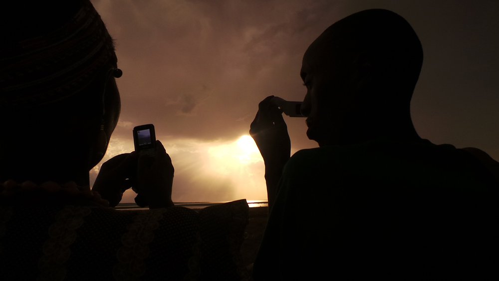 turkana eclipse_audience silhouette1
