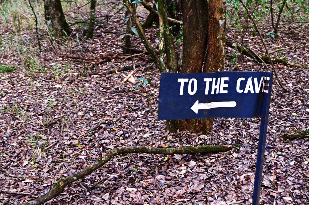 Oloolua Nature Trail_Sign to cave
