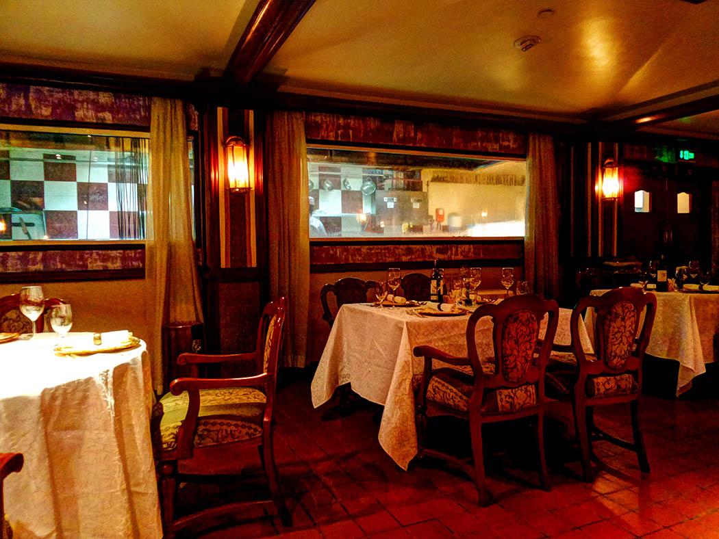 Bhandini Restaurant review_ambiance2