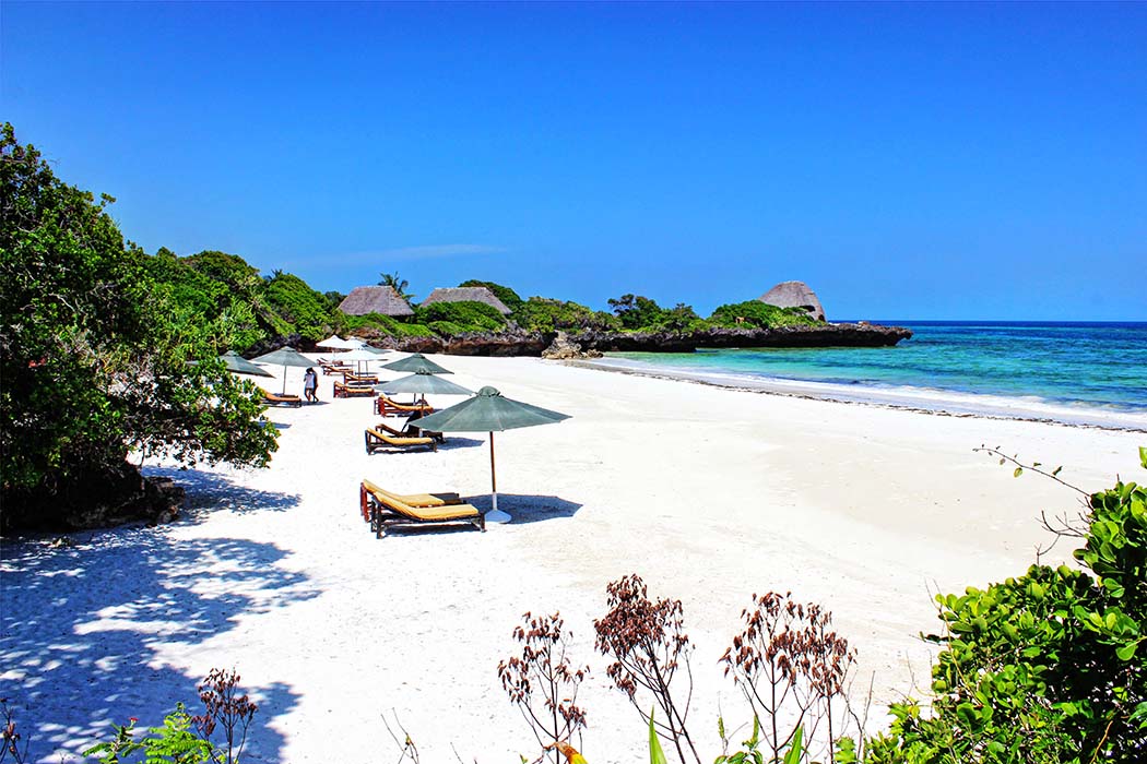 The Sands at Chale Island_beach at daytime