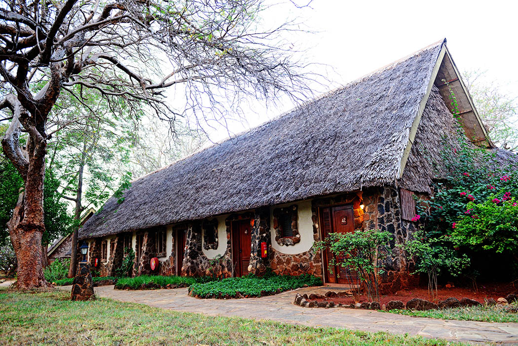Kilaguni Serena safari Lodge_room1 (2)