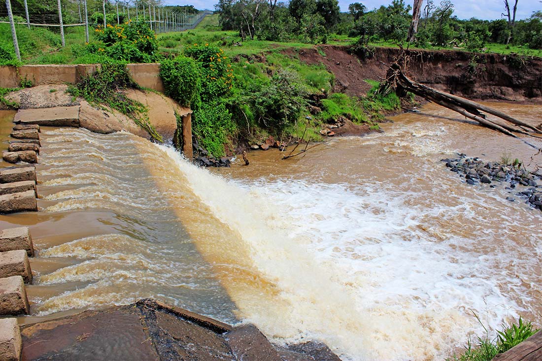 Sweetwaters Chimpanzee Sanctuary_Ewaso Nyiro river falls 2
