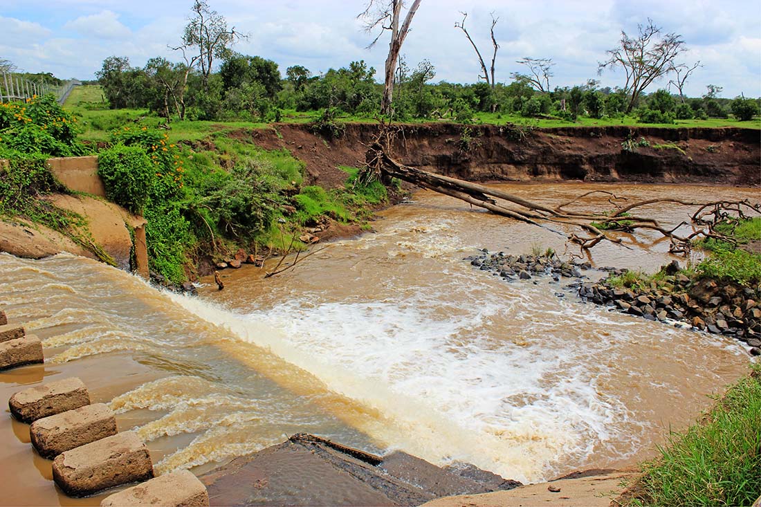 Sweetwaters Chimpanzee Sanctuary_Ewaso Nyiro river falls