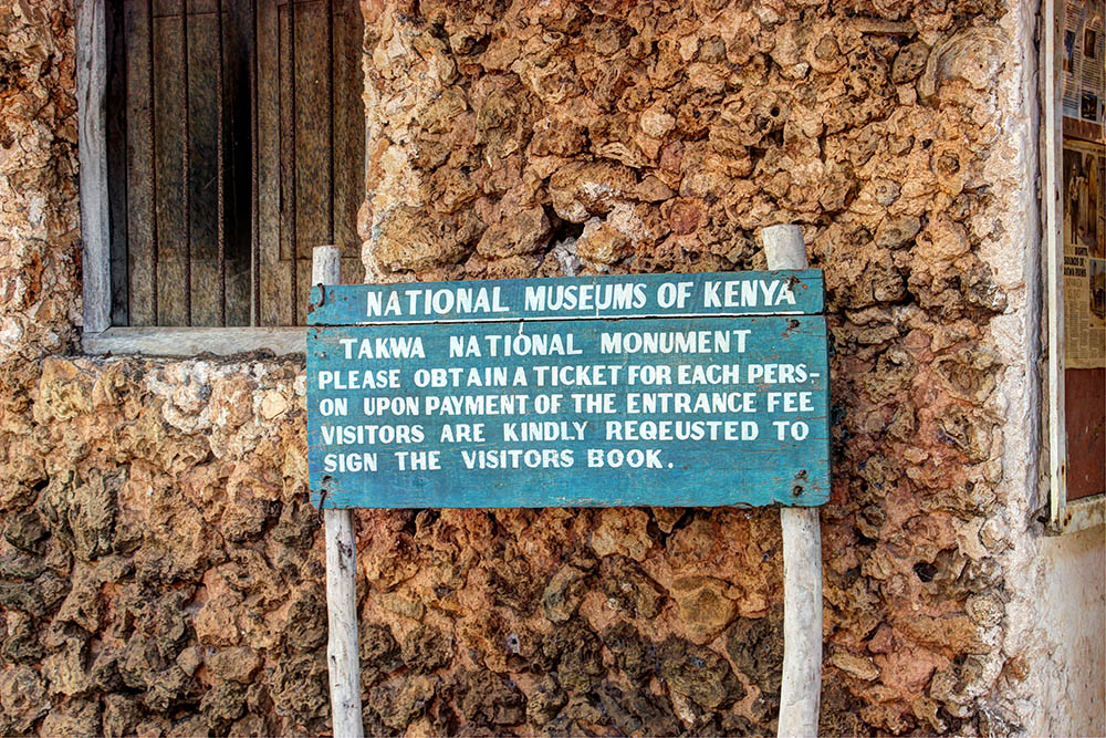 Takwa Ruins_Office1