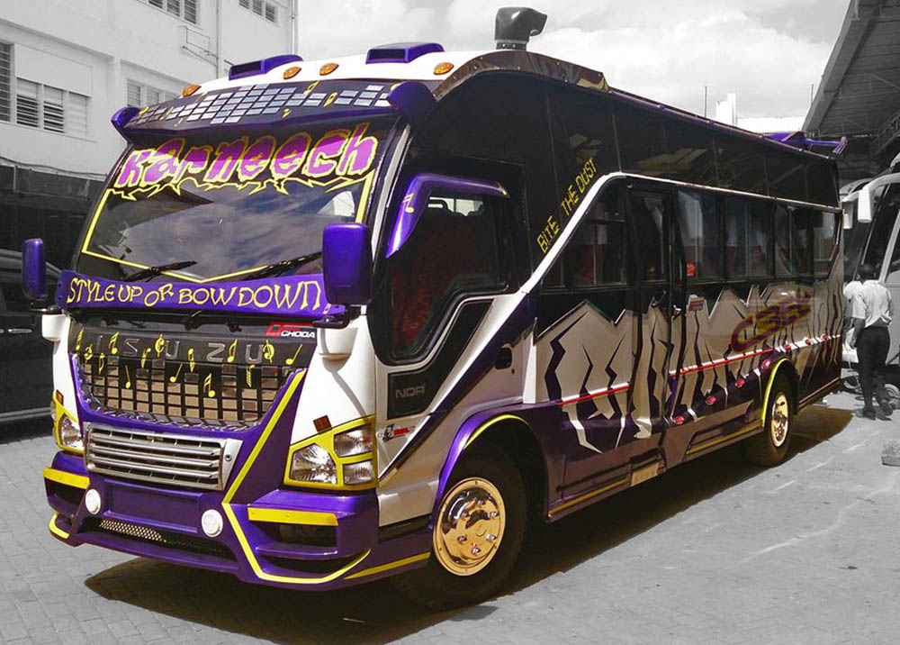 Matatus_Karneech