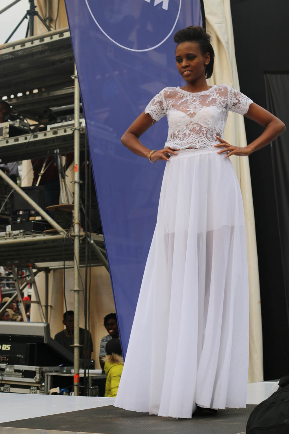 Blankets and Wine July 2016_Fashion show3