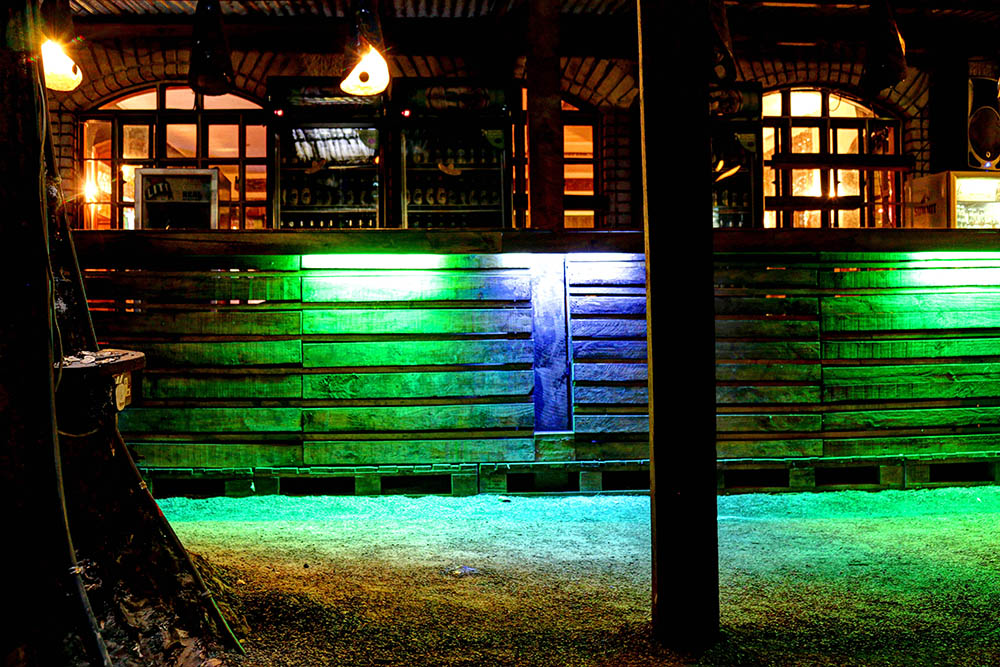 The Juniper Kitchen_Outdoor Bar
